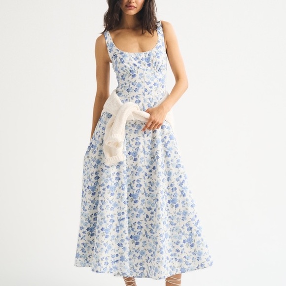 Abercrombie & Fitch Dresses & Skirts - A&F Bra-Free Dylan Midi Dress Floral Print Small Regular